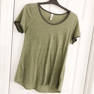 Lularoe army green classic t shirt sz M